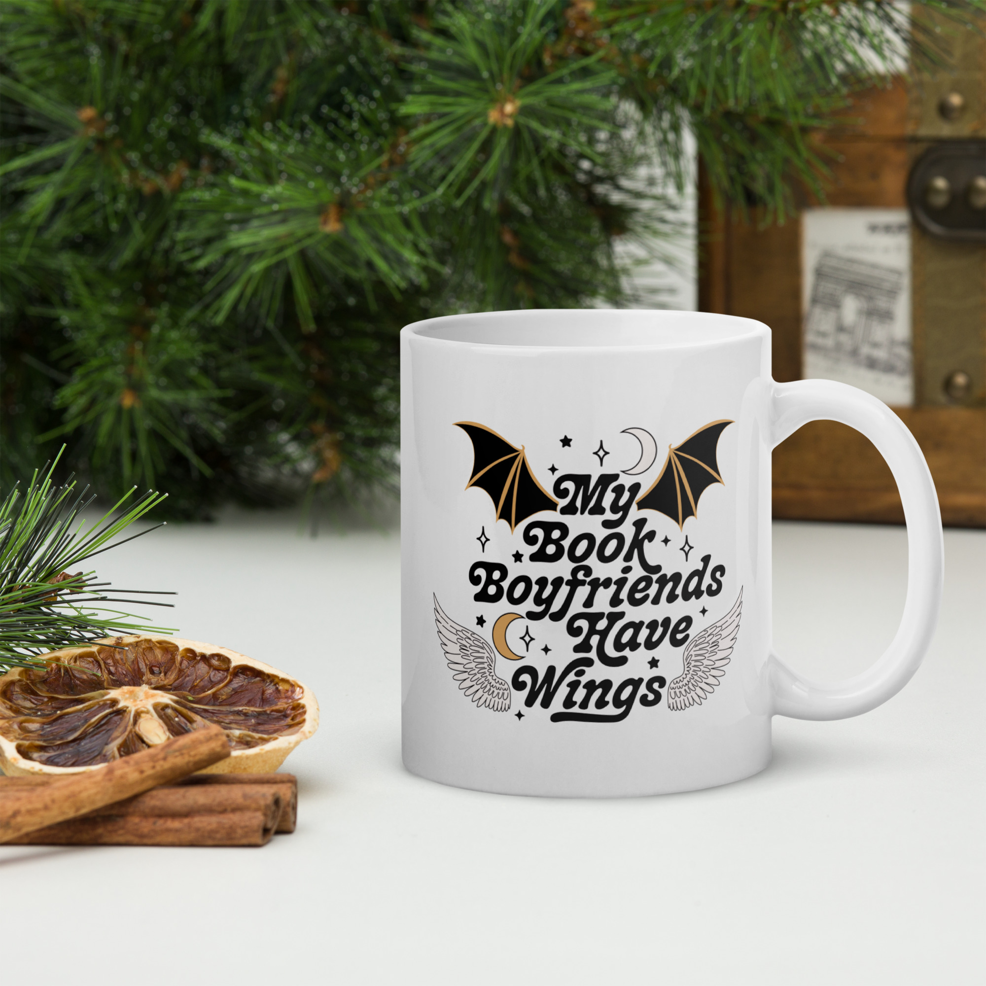 Taza blanca brillante “My Book BoyFriends Have Wings”